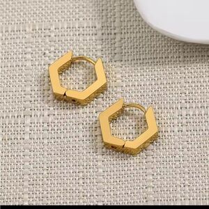 Hexagon mini Gold Plated Huggie Hoop Earrings - NEW - Leverback clicker back